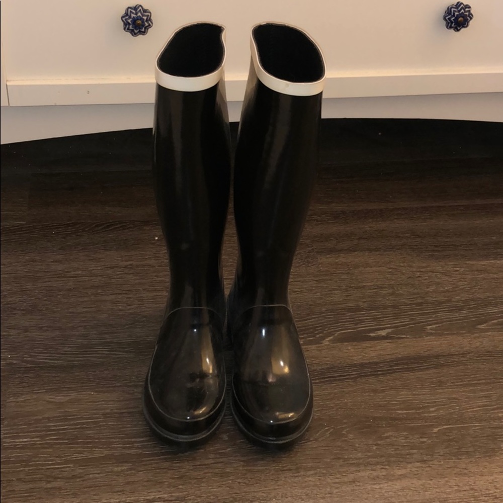 Hardly worn Marc Jacobs rain boot